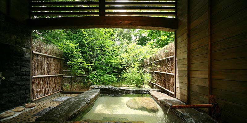 Private open-air bath