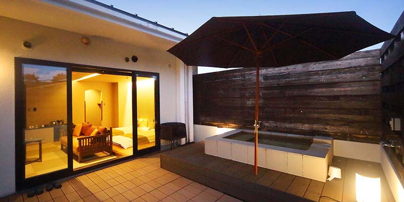 日式和西式客房设有露天浴池208
